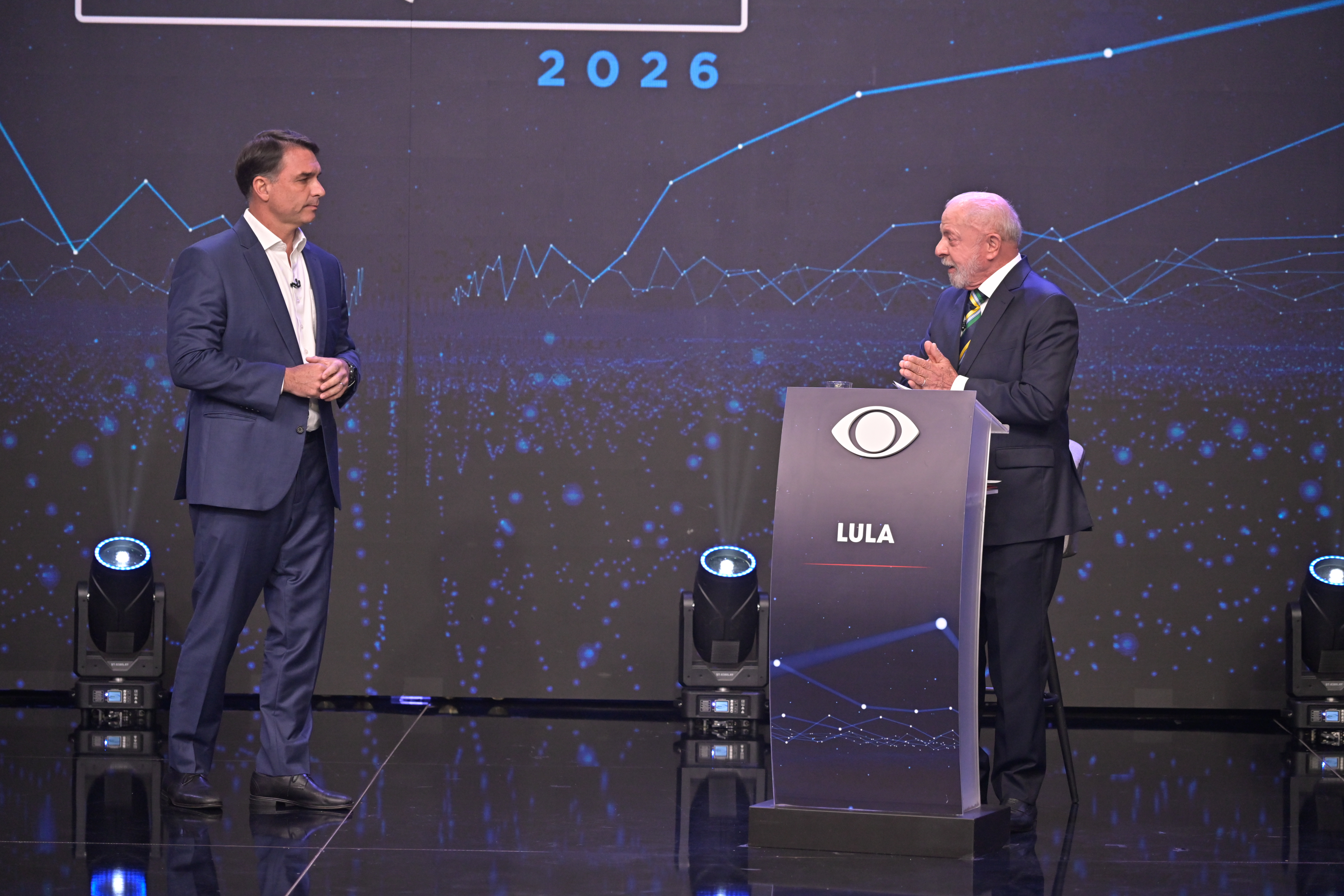Lula impuso su experiencia y dejó al descubierto las debilidades de Flávio Bolsonaro